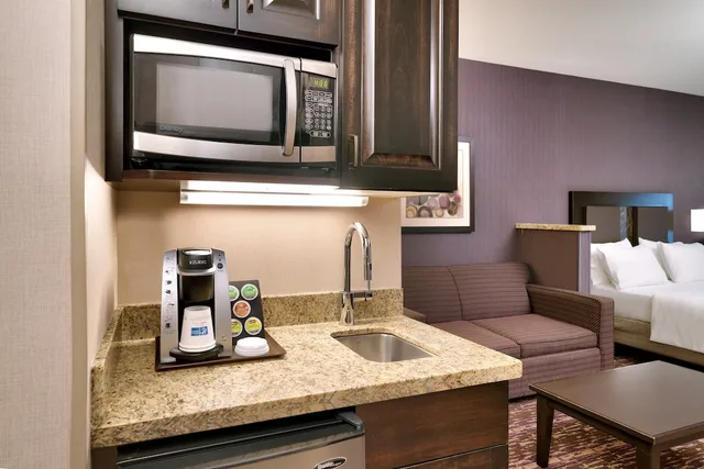جناح بسريرين كوين لذوي الإعاقة، Holiday Inn Express And Suites Billings 2/2