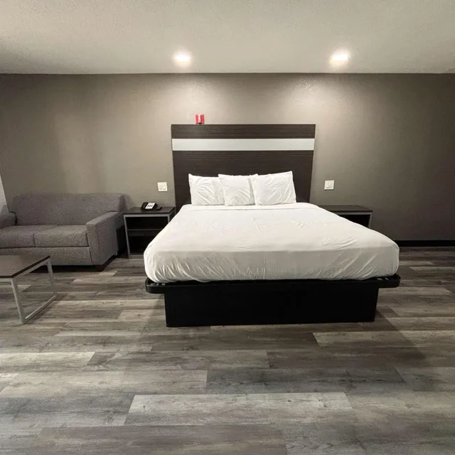 غرفة بسرير كينج، Motel6 La Porte, TX 5/7