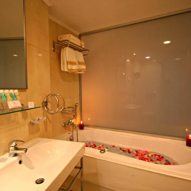 غرفة بسرير مزدوج بإطلالة على الحديقة، DORETA BEACH RESORT 4/5
