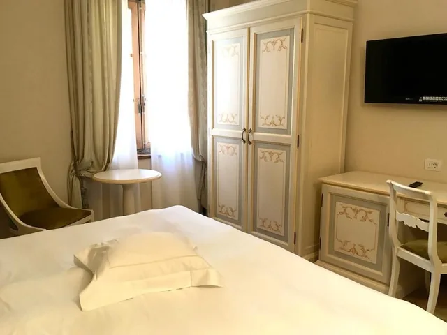 غرفة قياسية بسرير مزدوج، VIlla San Lucchese 7/10