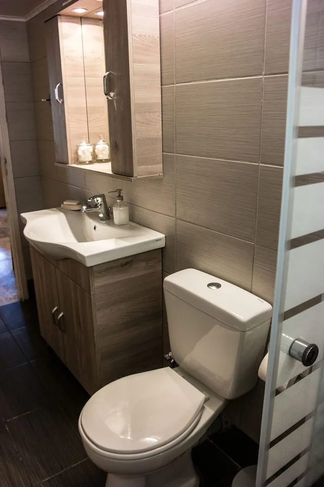 City, Apartment, Queen and Twin Beds, Sofa، Alexandra Apartments 3/5
