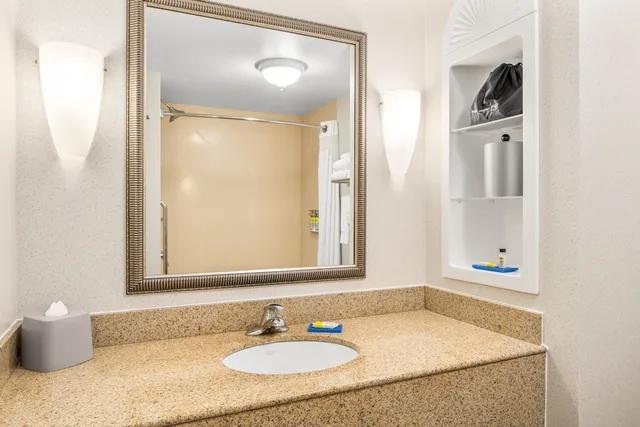 غرفة قياسية، Holiday Inn Express Hotel And Suites Wilmington Newark 3/3