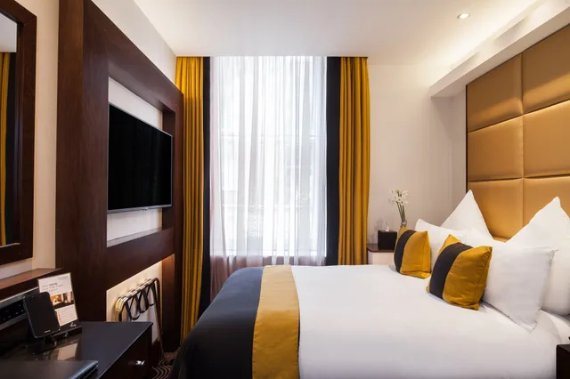 غرفة بسرير كوين، Montcalm Piccadilly Townhouse, London West End 1/8