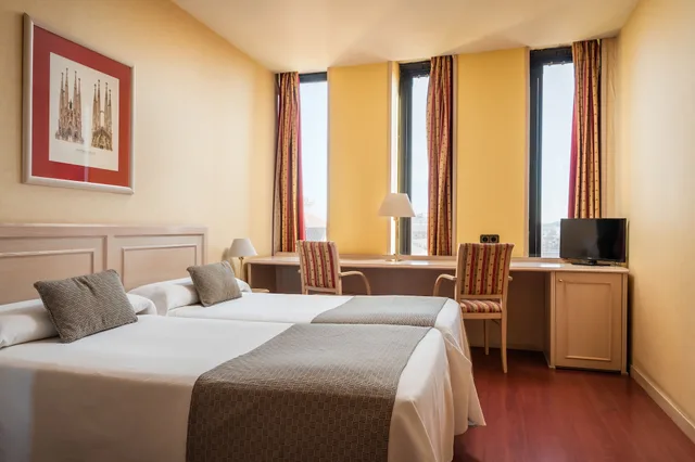 غرفة قياسية بسريرين منفصلين بإطلالة على المدينة، Sunotel Aston 2/7