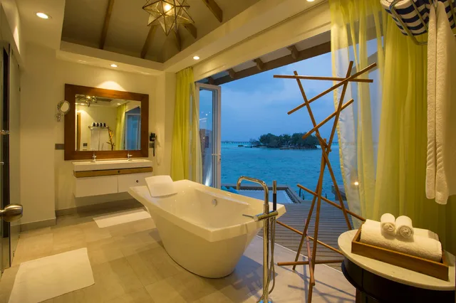 Overwater, Suite, Triple، Cinnamon Dhonveli Maldives 2/2