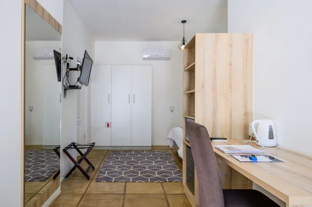 1 Bedroom, Sunset, Comfort, Queen Bed، Caza Beach Guesthouse 8/8