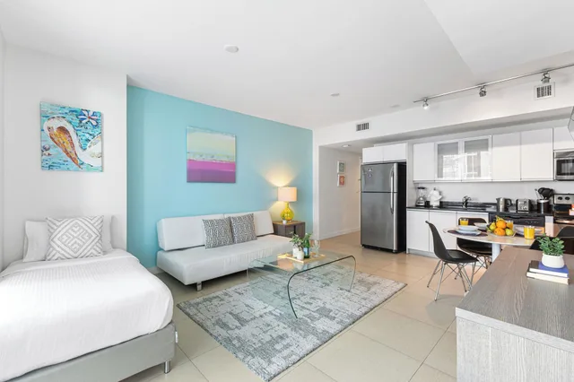 1 Bedroom, Premium, Apartment, Partial Ocean View, Balcony, Dharma Home Suites Miami At Monte Carlo 4/6