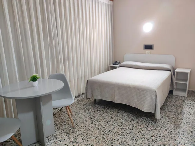غرفة بسرير مزدوج، Cogullada 6/8