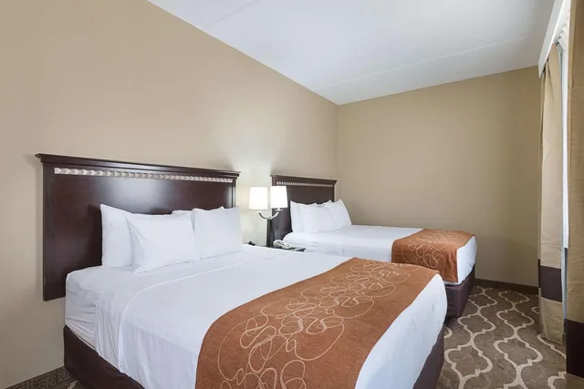 جناح بسرير كوين بشرفة، Comfort Suites Beachside 9/10