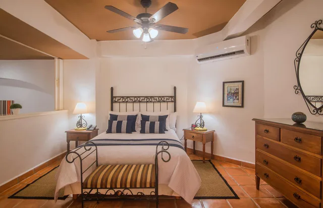 شقة بإطلالة على البحر، One Beach Street Puerto Vallarta 1/3