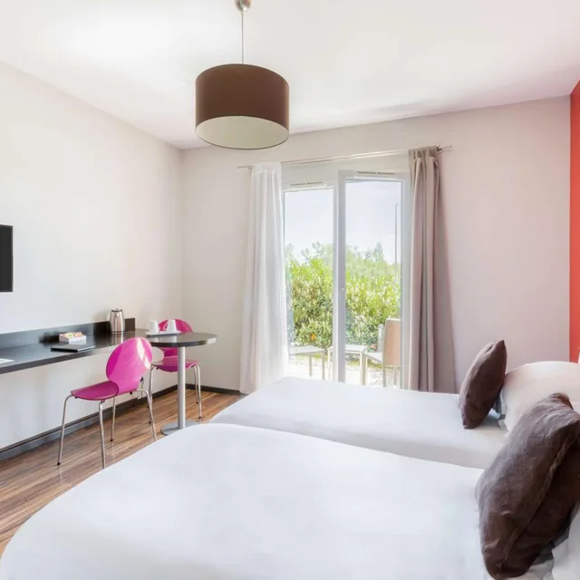 Comfort, King Bed, Executive Level, Kitchenette، Best Western Park Hotel Geneve-Thoiry 4/7