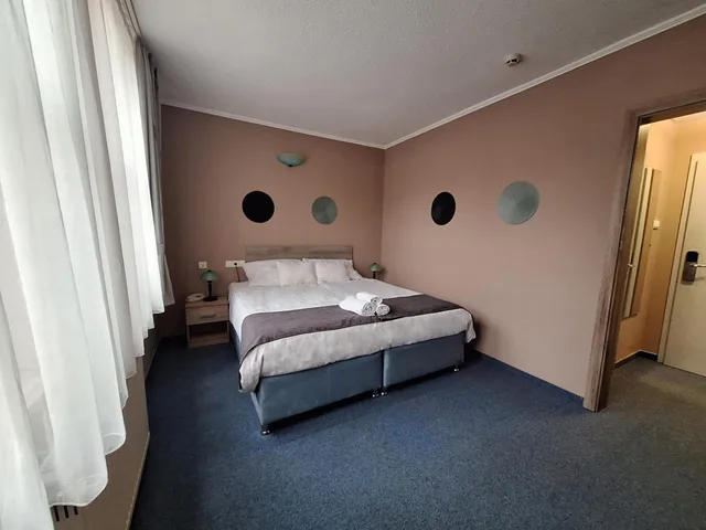 غرفة بسريرين منفصلين، Hotel Unicornis 2/10