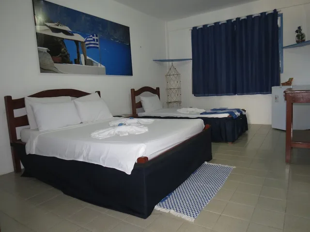 Master, Suite, Triple, 1 Double and 1 Single Bed, La Suite Praia 4/10