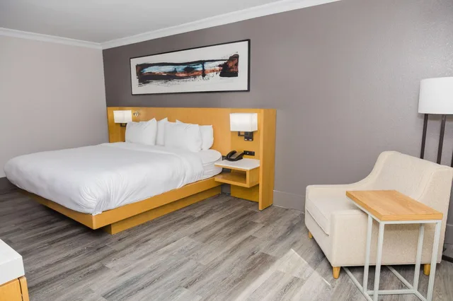 جناح بسرير كينج، Delta Hotels Columbia Northeast 2/3