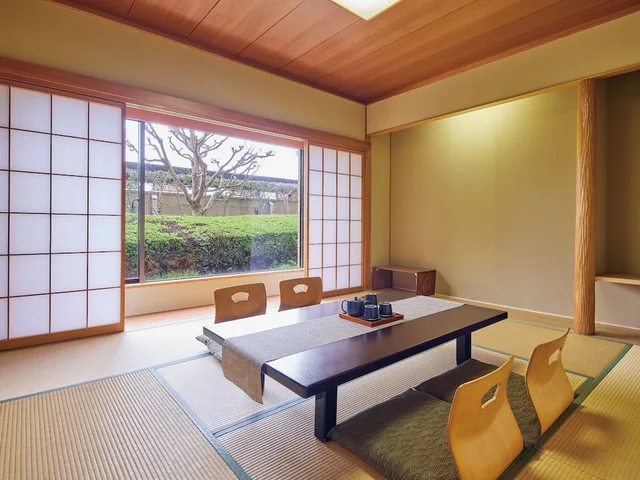 غرفة يابانية بفرشتي فوتون بأرضية تاتامي، Hotel Agora Osaka Moriguchi 1/3