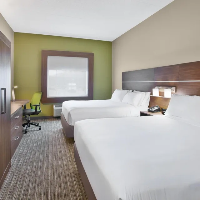 غرفة بسريرين مزدوجين لذوي الإعاقة، Holiday Inn Express & Suites Manchester-Conf Ctr(Tullahoma) 2/5