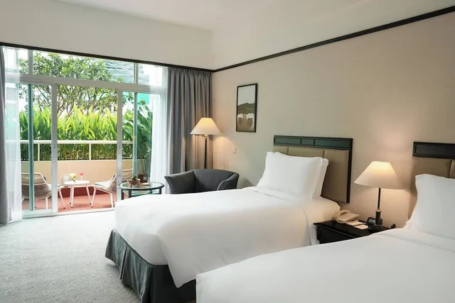 غرفة ديلوكس بسريرين منفصلين بشرفة، New World Saigon Hotel 1/1