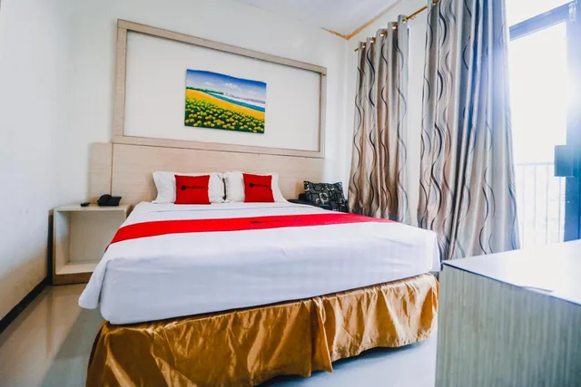 غرفة ديلوكس، RedDoorz Plus near Sultan Hasanuddin Airport 2/10