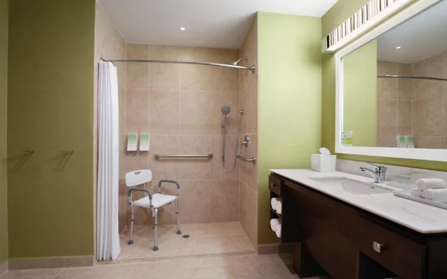 جناح لذوي الإعاقة، Home2 Suites by Hilton Winter Garden 2/2