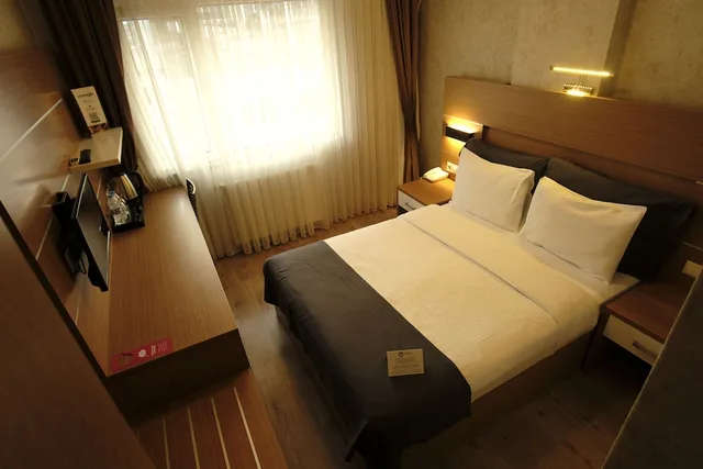 غرفة قياسية بسرير مزدوج، Rhisos Otel 1/3