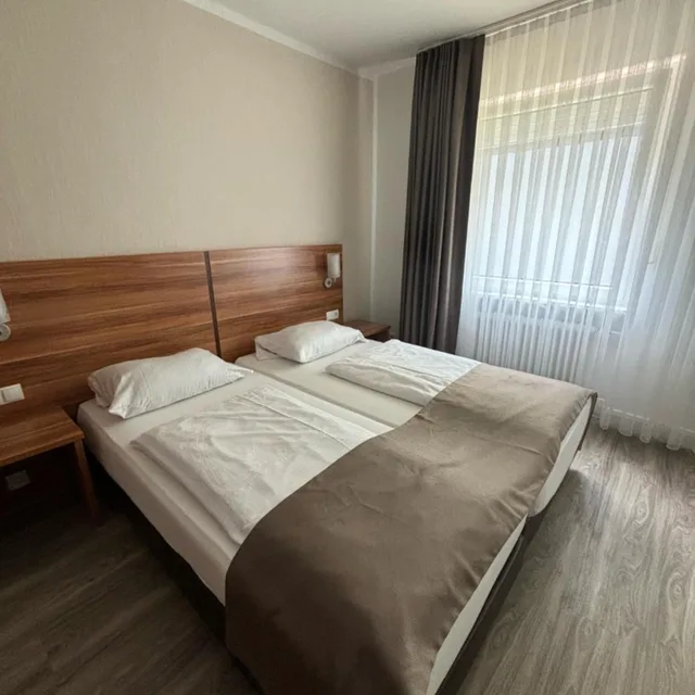 غرفة ثلاثية بسرير كينج بإطلالة، Hotel Schlangenbader Hof 4/7