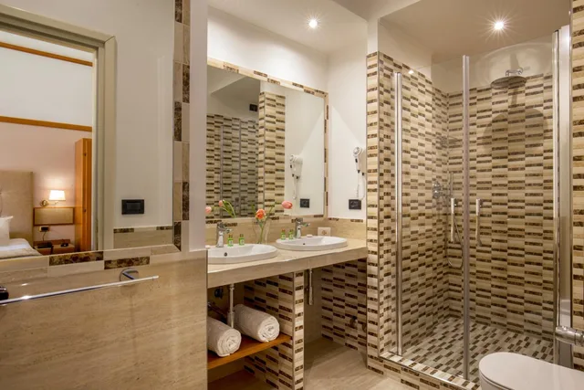 غرفة ثلاثية بسرير كينج، Hotel La Residenza 3/4