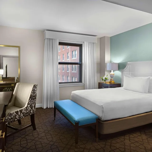 غرفة بسرير كوين، The Chase Park Plaza Royal Sonesta St. Louis 1/4