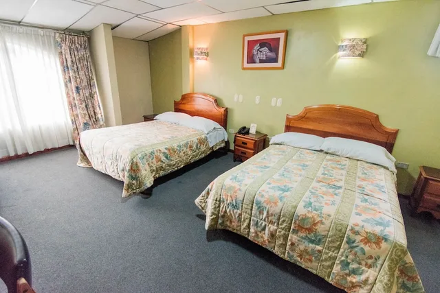 غرفة بسريرين منفصلين، Grand Hotel Loja 6/8