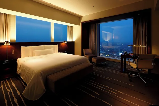 غرفة ديلوكس بسرير كينج، The Westin Sendai 1/3