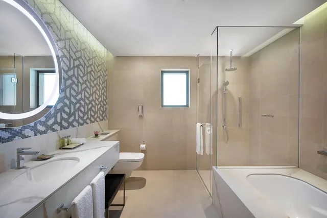 2 Bedrooms, Deluxe, Suite, Sea View, No Balcony، Hilton Doha The Pearl Residences 2/2