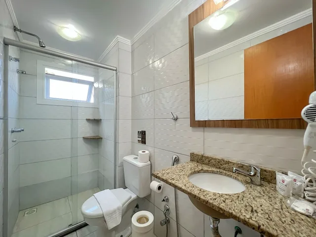 Deluxe, Triple, 1 Double and 1 Single Bed, Pousada Viena 5/5