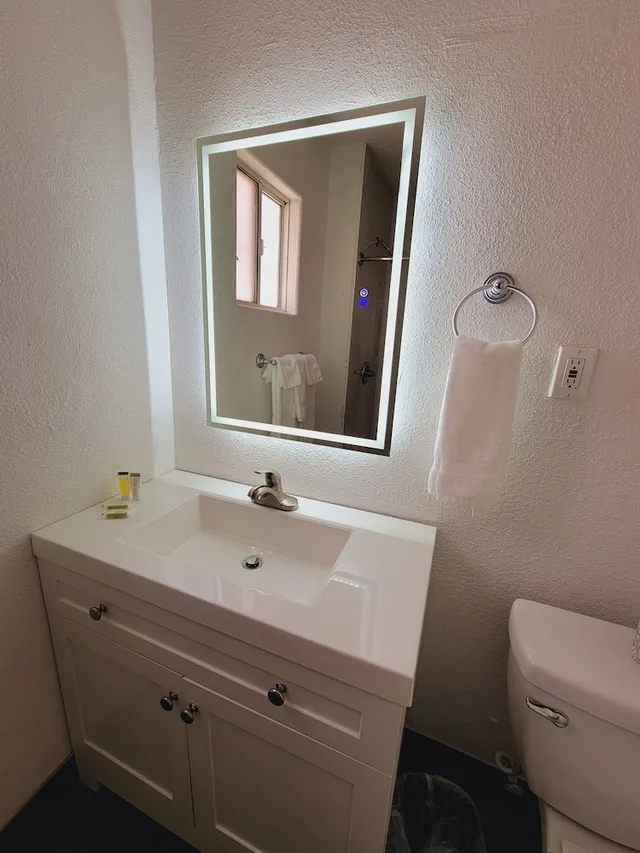 غرفة بسرير كوين لذوي الإعاقة، Super 8 by Wyndham El Centro North 2/2