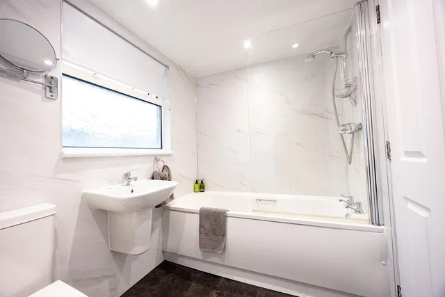 3 Bedrooms, House، New Inn Hotel 8/9
