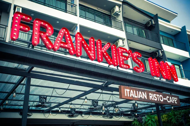 غرفة تُحدَّد عند الوصول، Frankie's Inn 3/3