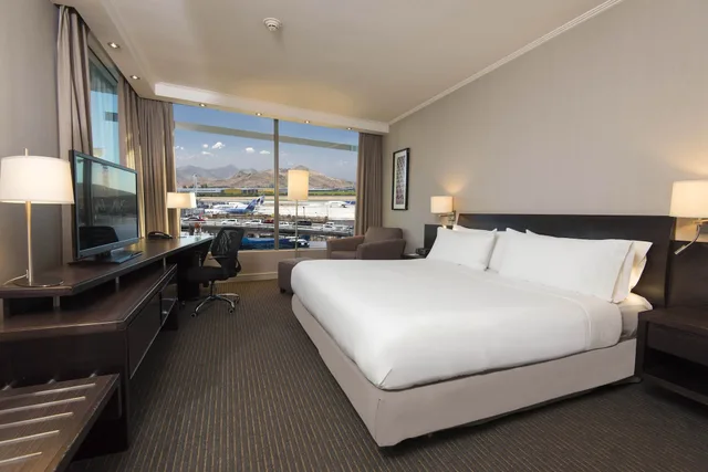غرفة قياسية بسرير كينج، Holiday Inn Santiago Airport 2/7
