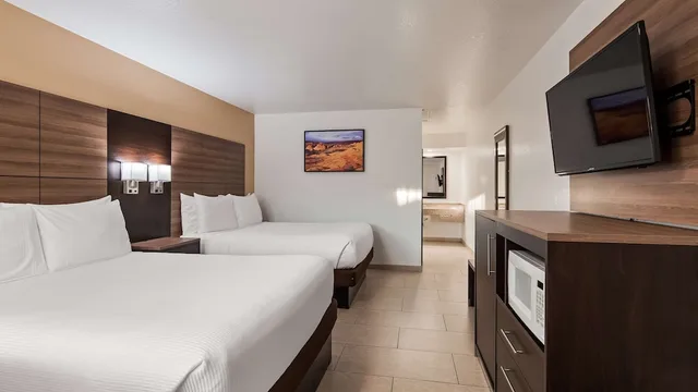 غرفة قياسية بسريرين كوين، Best Western Santa Rosa Inn 5/10