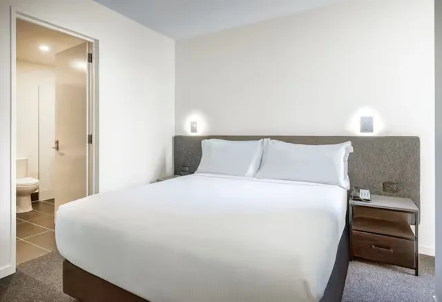 2 Bedrooms, Residence, Lake View, Hilton Queenstown Resort and Spa 1/4