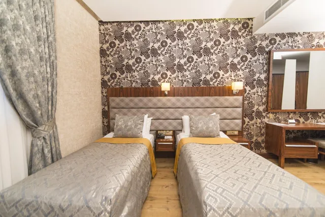 غرفة بسرير مزدوج أو سريرين منفصلين، Midmar Deluxe Hotel 2/10