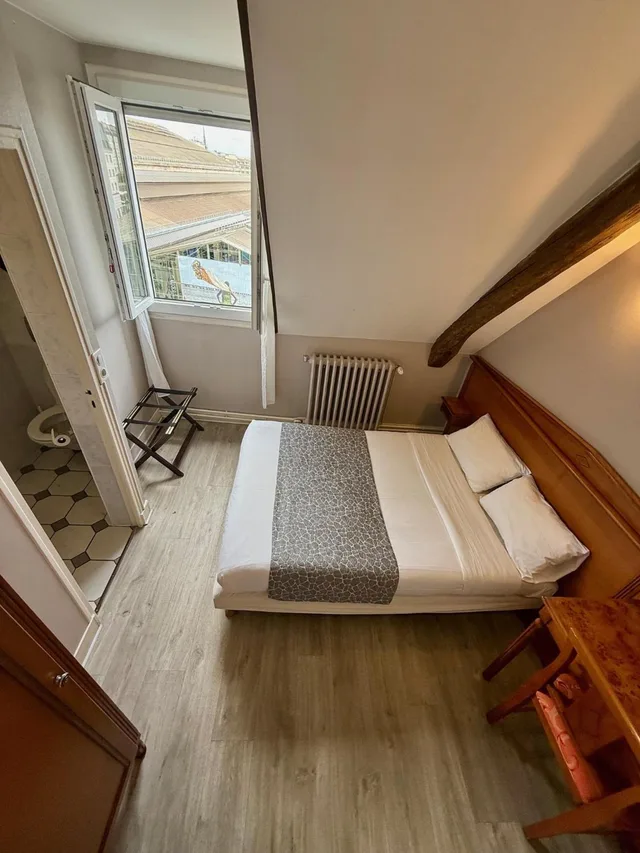 Room, Single, New Hotel Gare Du Nord 4/14