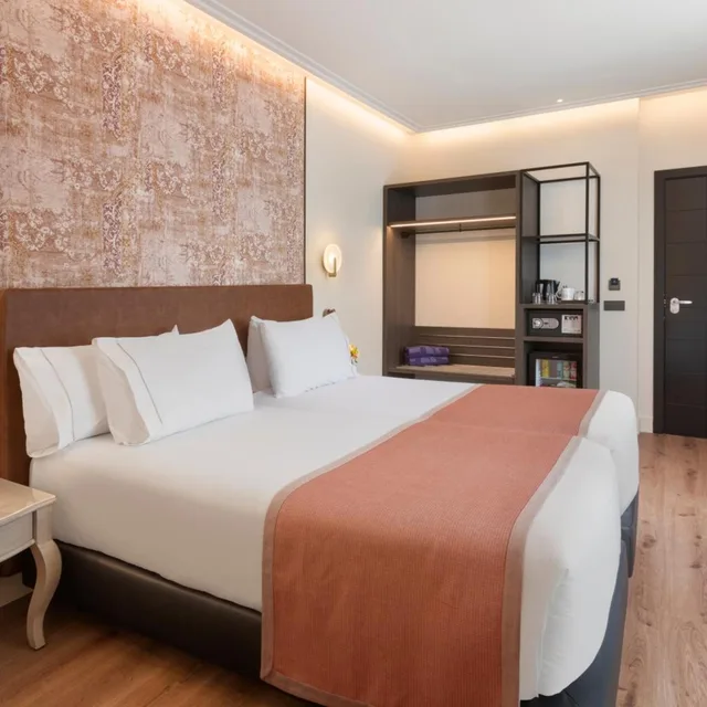 غرفة بسرير مزدوج أو سريرين منفصلين، Eurostars Sevilla Boutique 1/10
