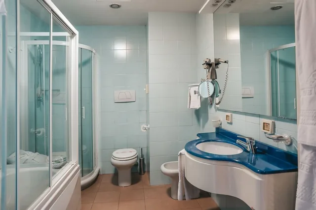 Junior Suite, Studio, 1 Double and 3 Single Beds, Balcony، Club Hotel Dante Cervia 1/1