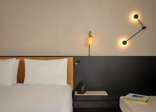غرفة ديلوكس بسرير كينج، Courtyard by Marriott Ghent 5/10