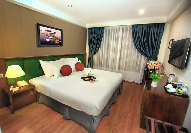 غرفة ديلوكس بسرير كوين، Aviary Hanoi Hotel and Travel 4/8