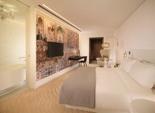 Standard, King Bed, Mondrian Doha 3/7