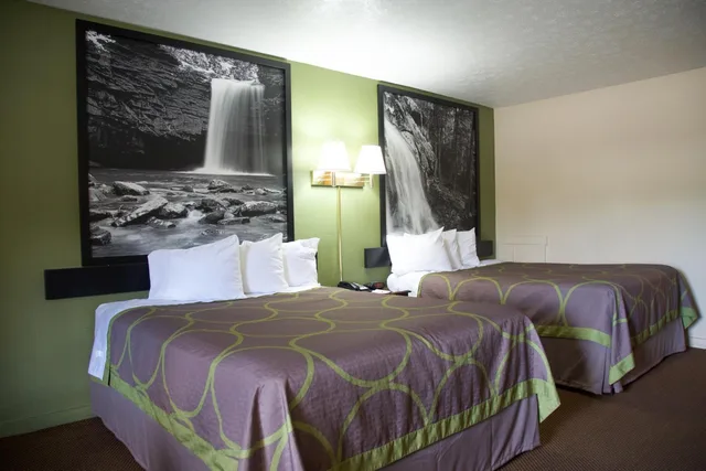 غرفة بسريرين كوين للمدخنين، Super 8 By Wyndham Christiansburg 4/5