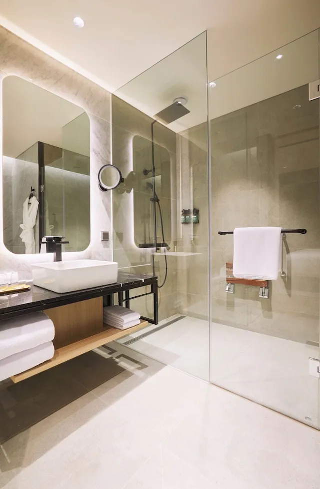 جناح بسرير كينج بغرفة نوم واحدة مع أريكة، voco Seoul Gangnam, an IHG Hotel 5/5