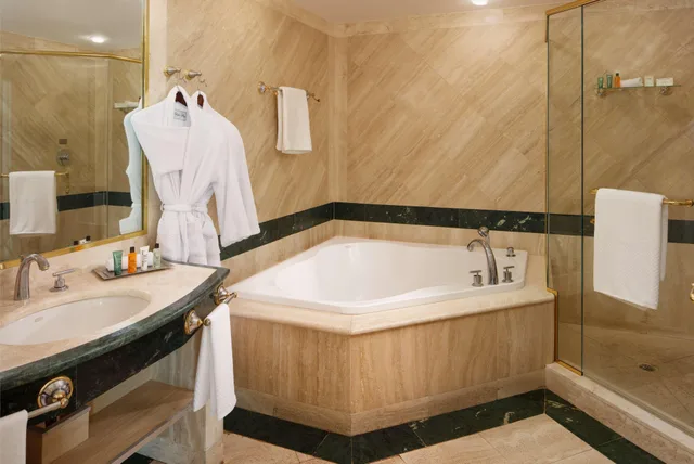 استوديو ديلوكس بسرير كينج، Hilton Bentley Miami South Beach Hotel 3/4