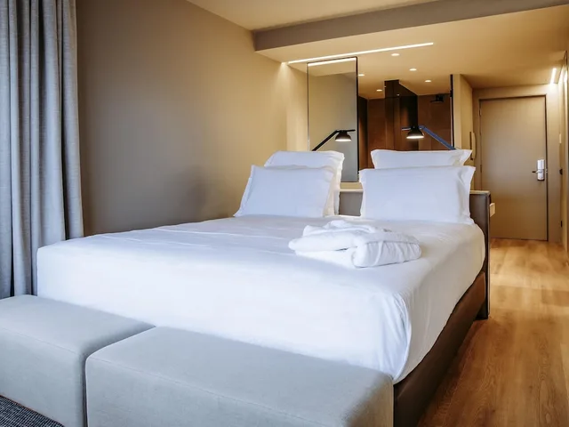 Privilege, King Bed, Mercure Fatima 6/10