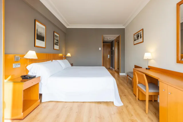 غرفة متصلة بسرير مزدوج، Hotel San Sebastian Orly, Affiliated by Melia 3/6