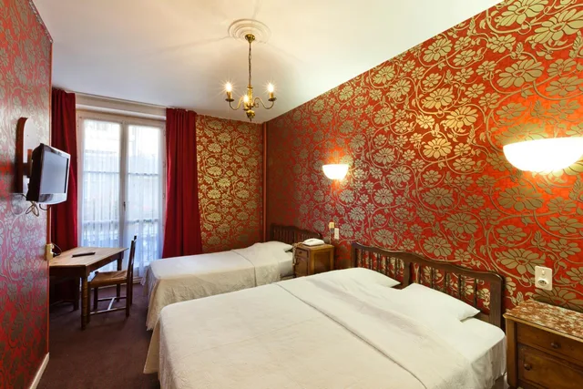 غرفة ثلاثية، Hôtel Du Nord 3/10